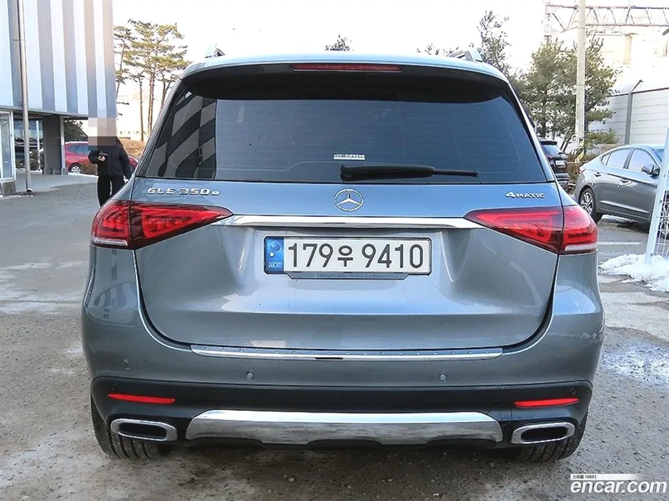 Mercedes-Benz GLE-Class GLE350e 4MATIC 2022 — миниатюра 4