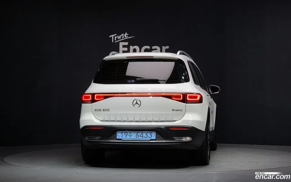 Mercedes-Benz EQB EQB300 4MATIC 2024 — миниатюра 4