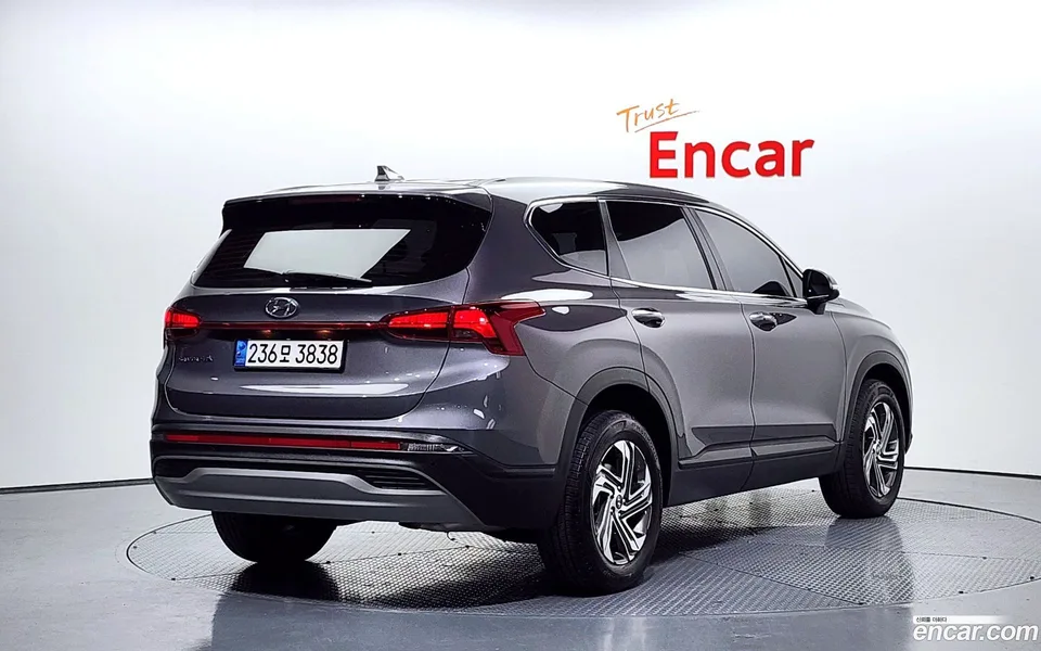 Hyundai SantaFe 2.2 2WD 2022 — миниатюра 2