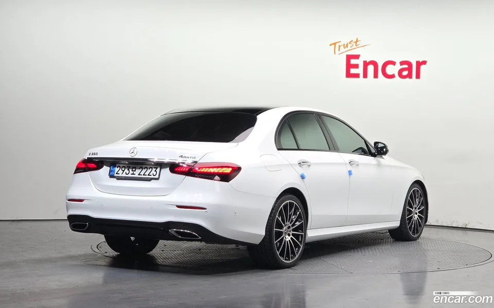 Mercedes-Benz E-Class E350 4MATIC AMG Line 2023 — миниатюра 2