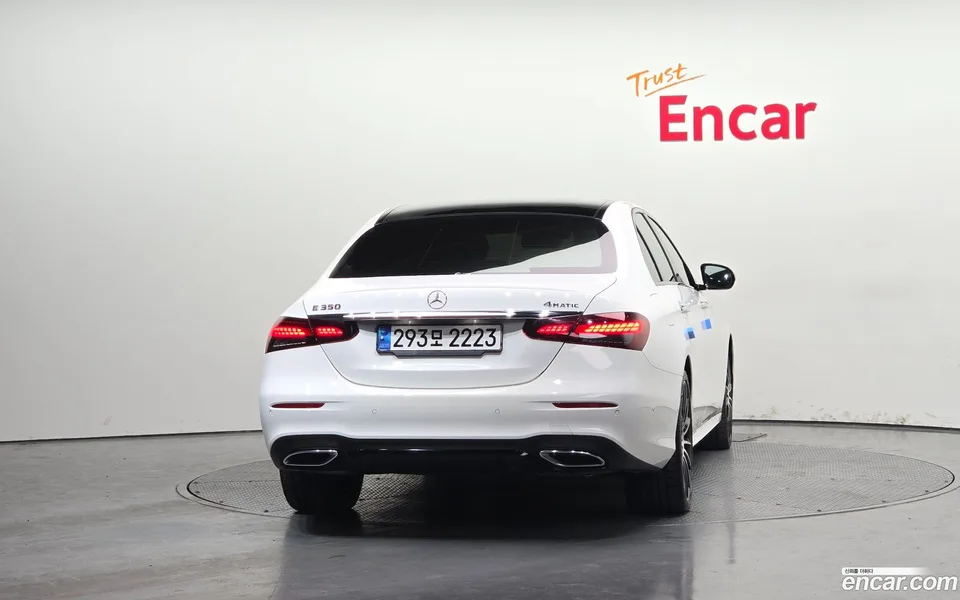 Mercedes-Benz E-Class E350 4MATIC AMG Line 2023 — миниатюра 4