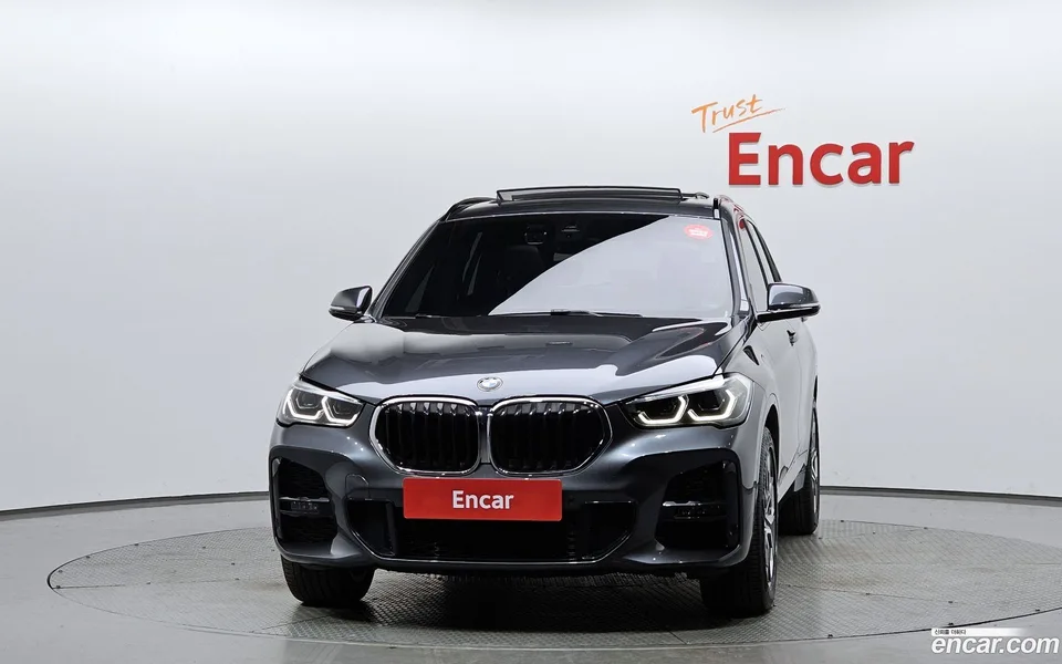 BMW X1 xDrive 20i M 2022 — миниатюра 3