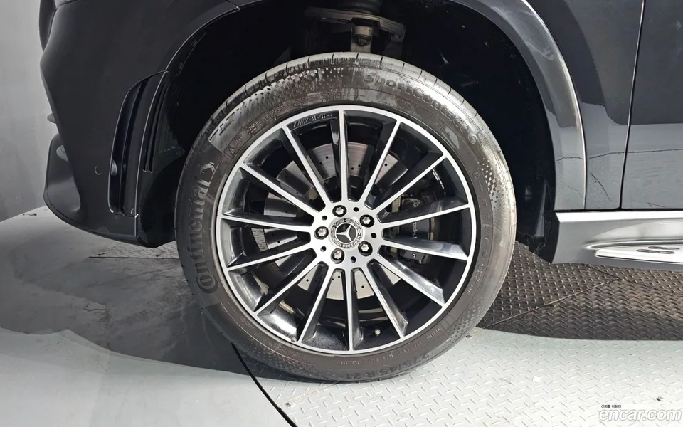 Mercedes-Benz GLE-Class GLE400d 4MATIC 2022 — миниатюра 5