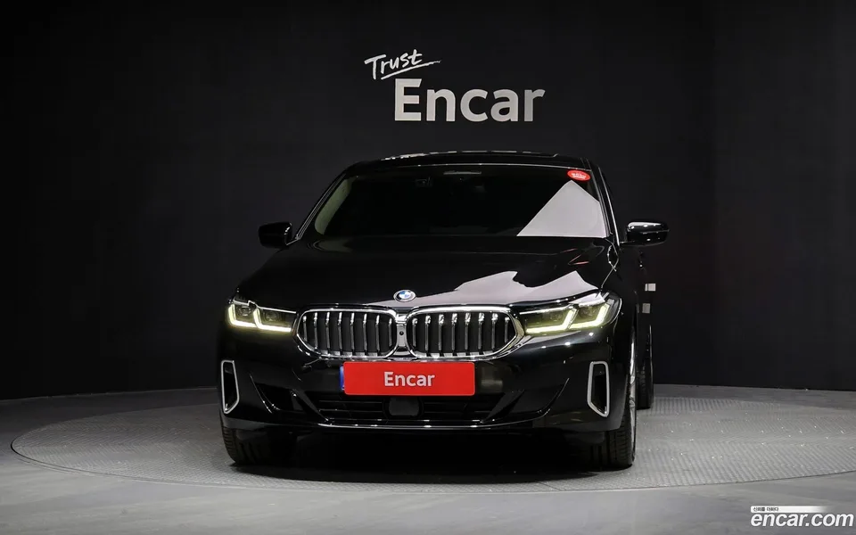 BMW 6 Series GT 630i xDrive 2023 — миниатюра 3