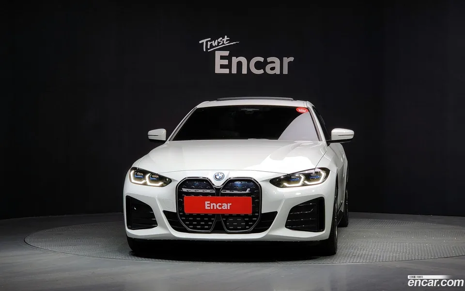 BMW i4 eDrive40 M 2023 — миниатюра 3