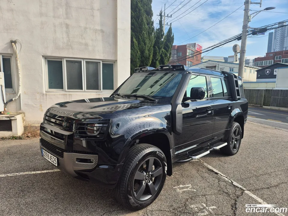 Land Rover Defender 130 D300 X- HSE 2023 — миниатюра 2