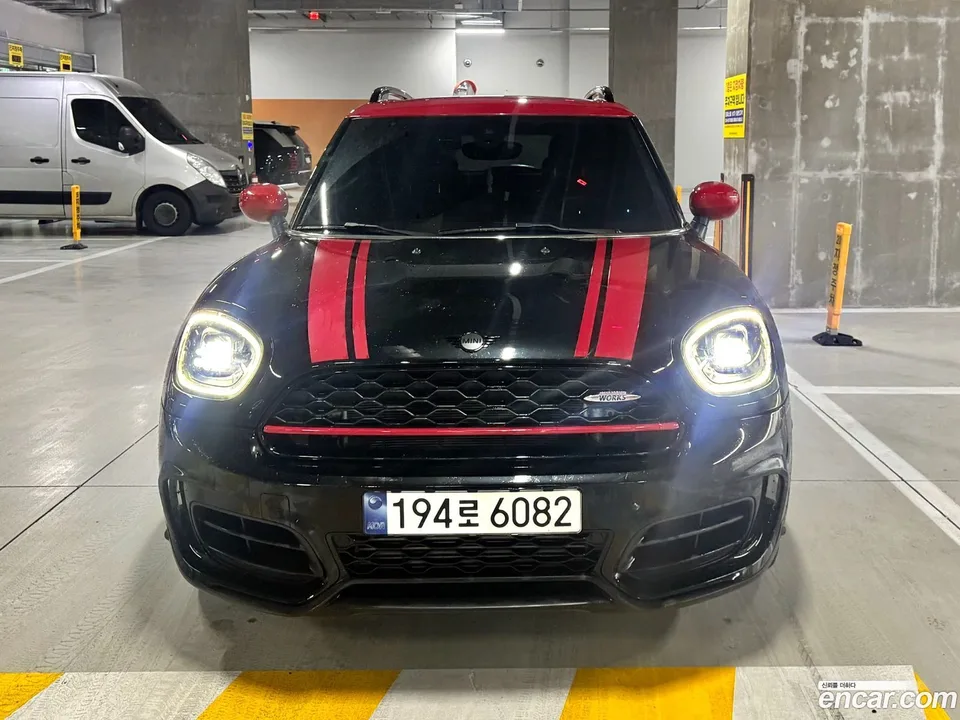 MINI Cooper S Countryman JCW 2024 — миниатюра 3