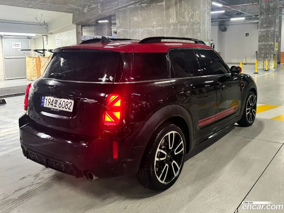 MINI Cooper S Countryman JCW 2024 — миниатюра 5