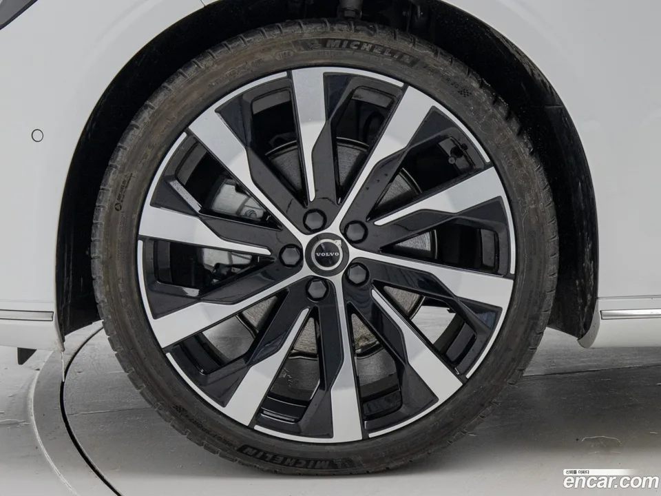 Volvo S90 B5 2025 — миниатюра 5