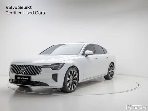 Volvo S90 2025 купить в Москве