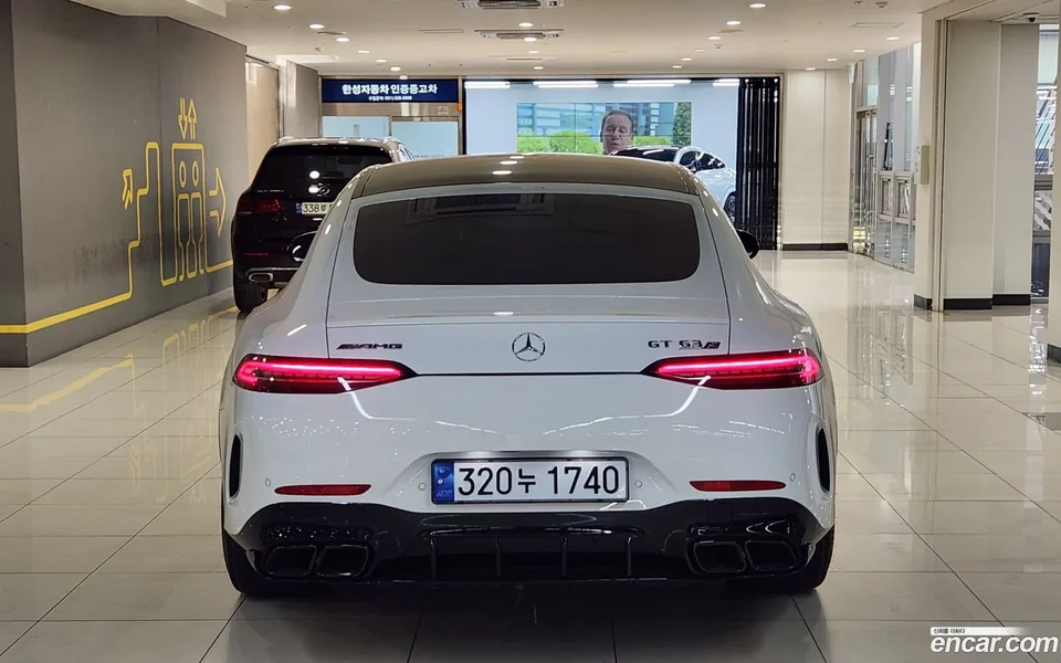 Mercedes-Benz AMG GT 4 43 4MATIC+ 2023 — миниатюра 3