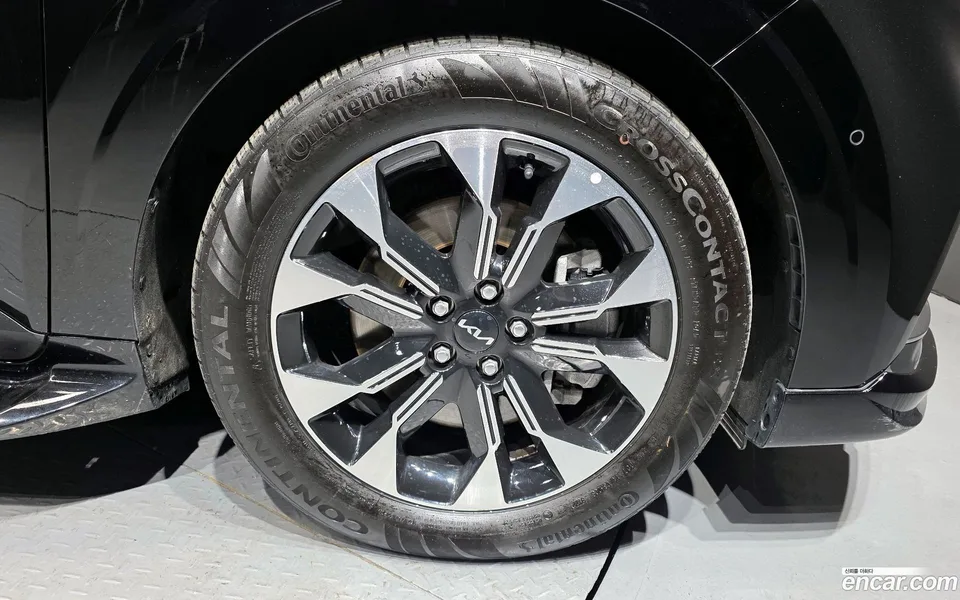 Kia Carnival 9 () 2022 — миниатюра 5