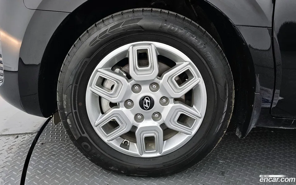 Hyundai Staria 3 2024 — миниатюра 5