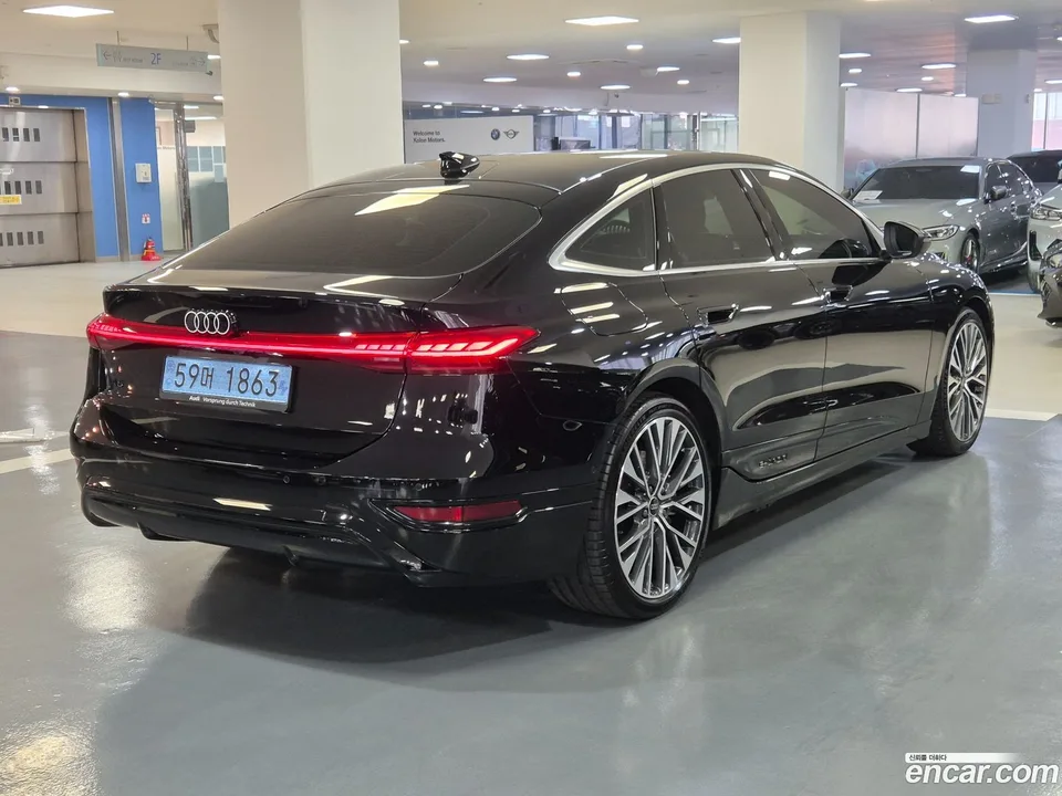 Audi A6 e- 2025 — миниатюра 2