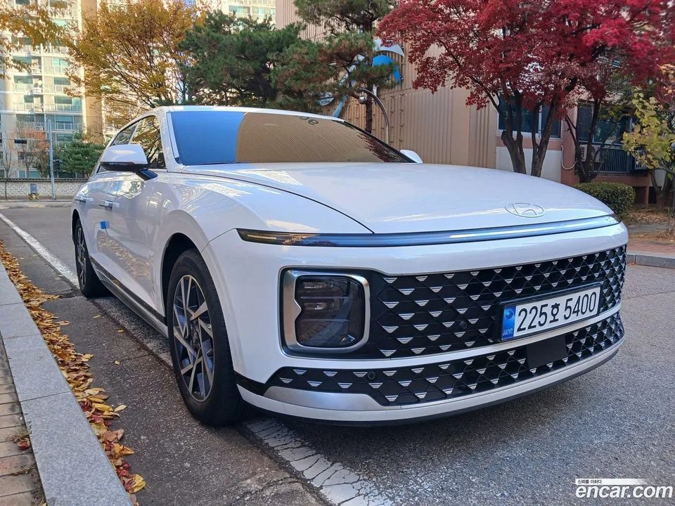 Hyundai Grandeur Hybrid 2025 — фото 1, купить с доставкой в Москву