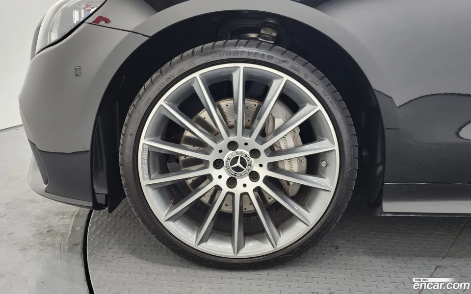 Mercedes-Benz E-Class E450 4MATIC 2023 — миниатюра 5