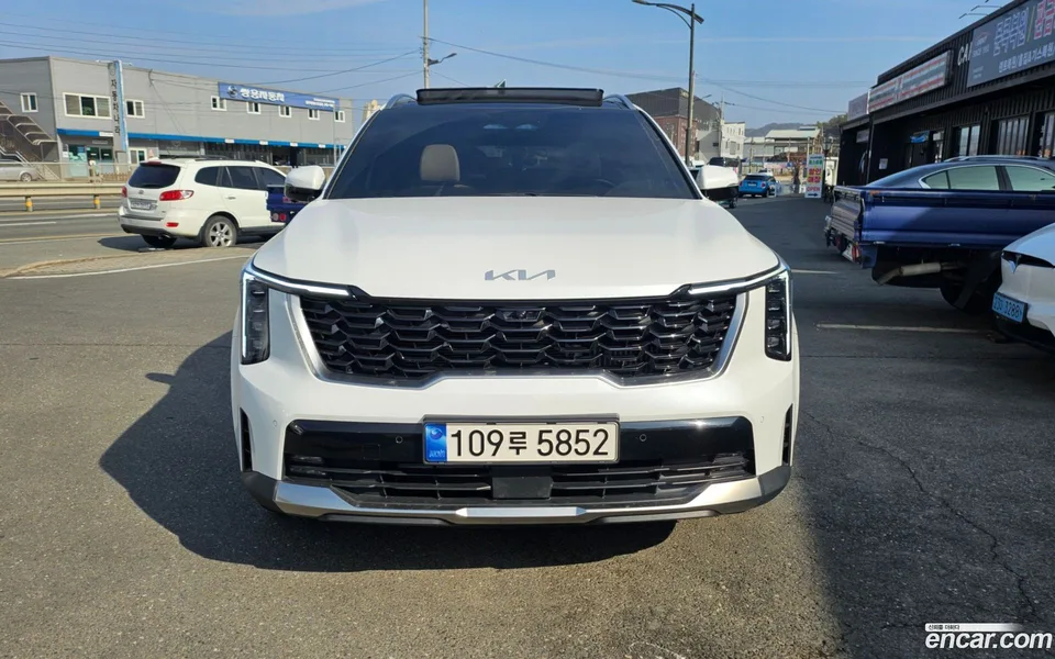 Kia Sorento HEV 1.6 4WD 2023 — фото 1, купить с доставкой в Москву