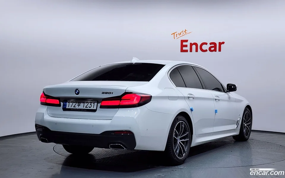 BMW 5 Series 520i M 2022 — миниатюра 2