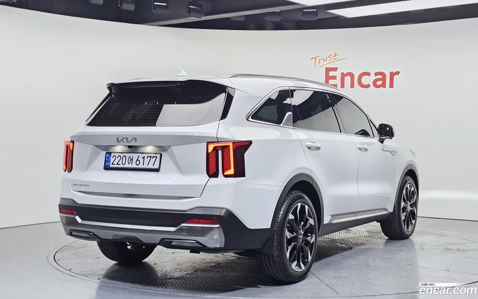 Kia Sorento 2.5T 2WD 2023 — миниатюра 2