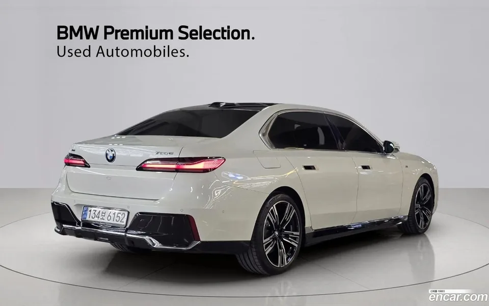BMW 7 Series 750e xDrive M 2024 — миниатюра 2