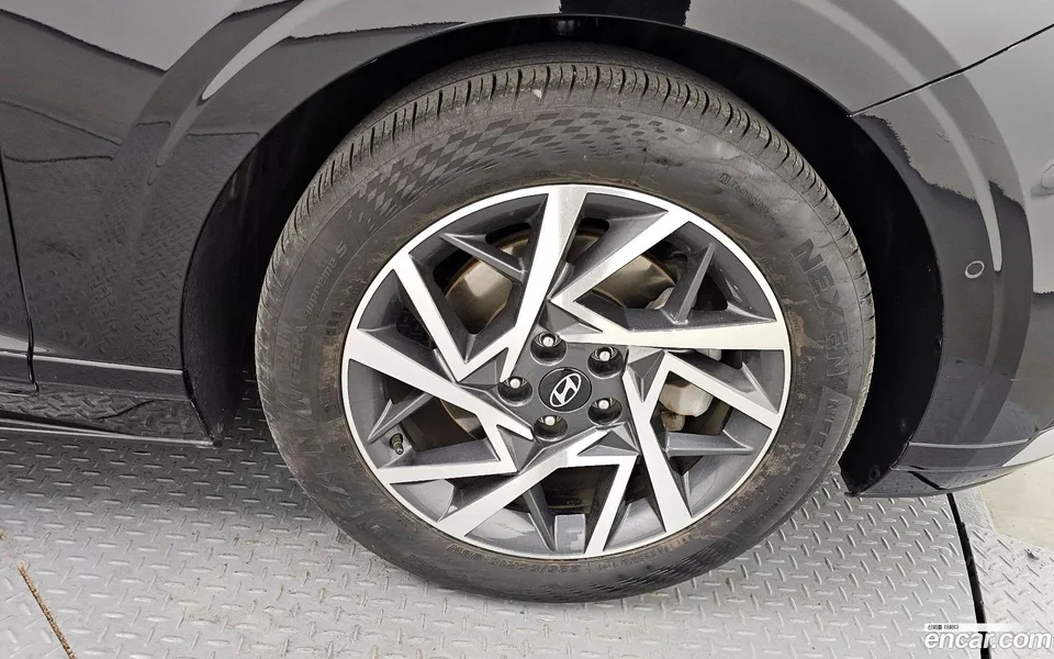 Hyundai Grandeur 2.5 2WD 2023 — миниатюра 5