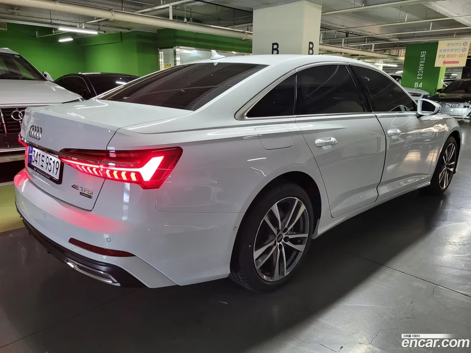 Audi A6 45 TFSI 2023 — миниатюра 5