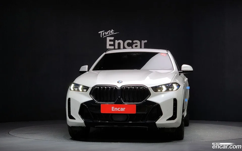 BMW X6 xDrive40i M 2023 — миниатюра 3