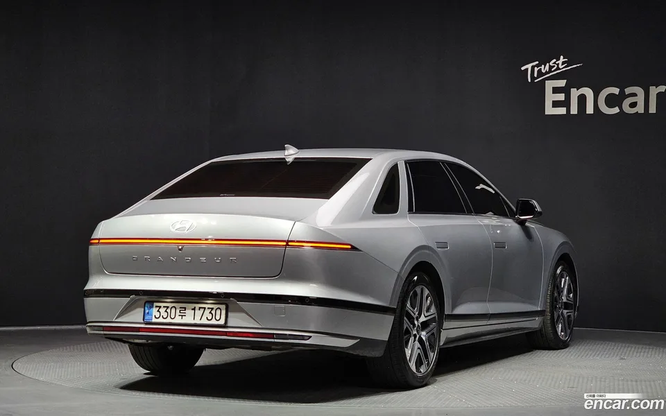 Hyundai Grandeur 2.5 2WD 2023 — миниатюра 2