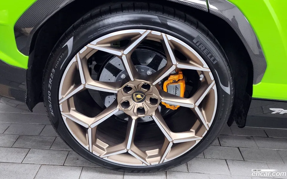 Lamborghini Urus 4.0 V8 2024 — миниатюра 5