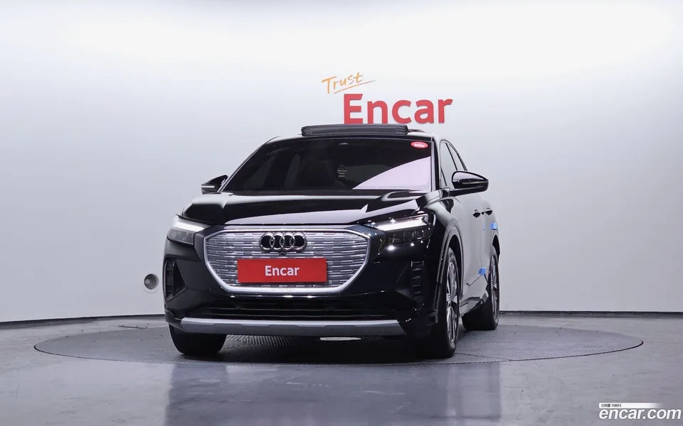 Audi Q4 e-tron 40 2023 — миниатюра 3