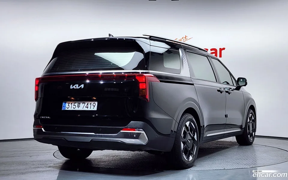 Kia Carnival 7 2025 — миниатюра 2