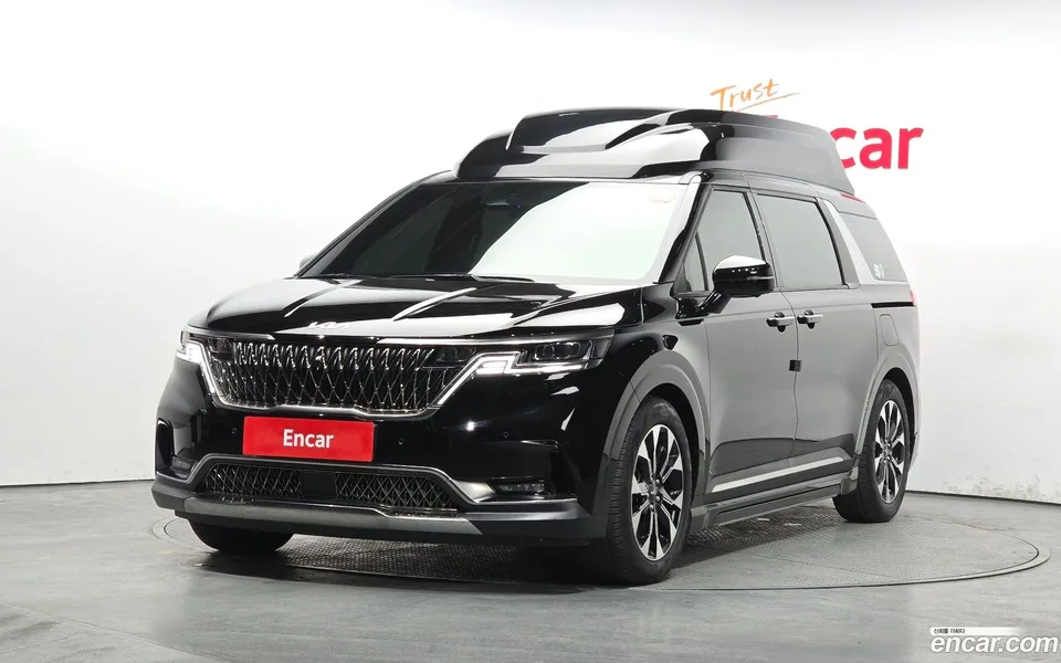 Kia Carnival 9 () 2022 — фото 1, купить с доставкой в Москву