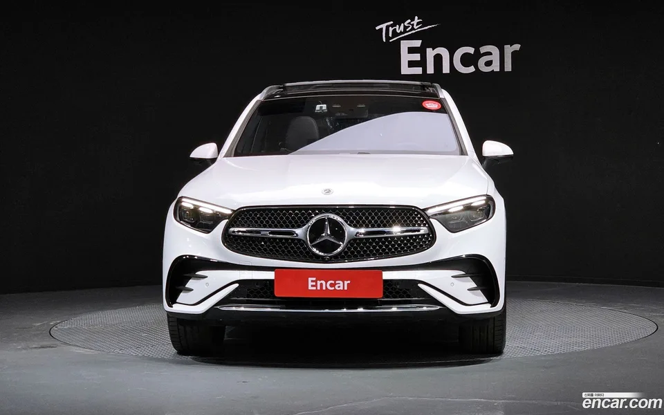 Mercedes-Benz GLC-Class GLC300 4MATIC AMG Line 2025 — миниатюра 3
