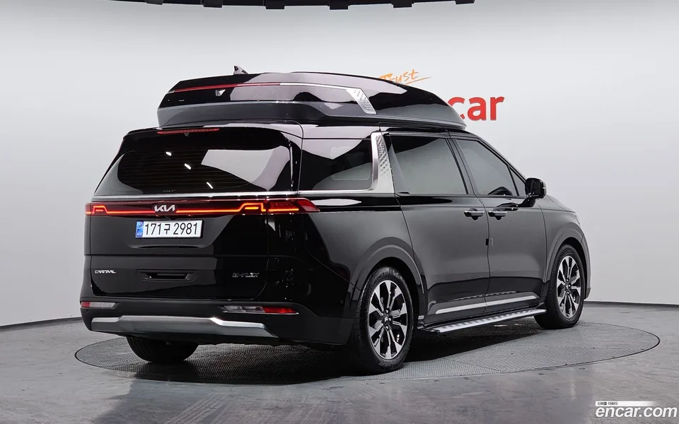 Kia Carnival 9 () 2023 — миниатюра 2