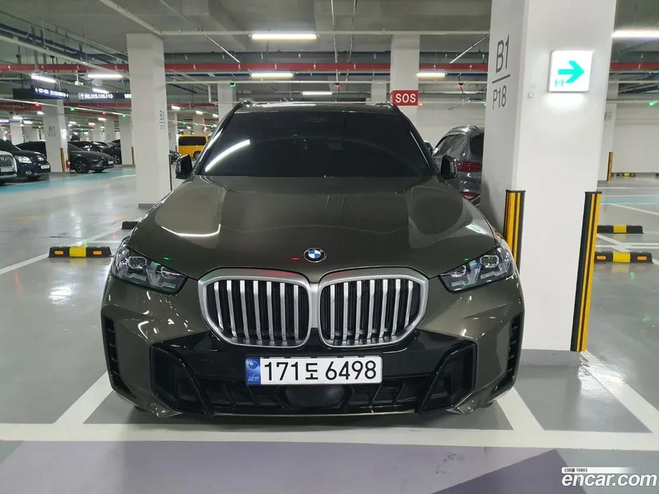 BMW X5 xDrive 40i M 2024 — фото 1, купить с доставкой в Москву