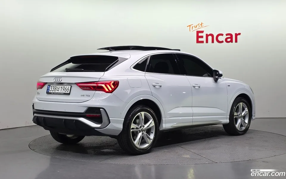 Audi Q3 35 TDI 2023 — миниатюра 2