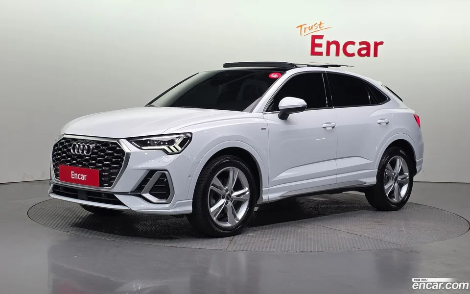 Audi Q3 35 TDI 2023 — фото 1, купить с доставкой в Москву