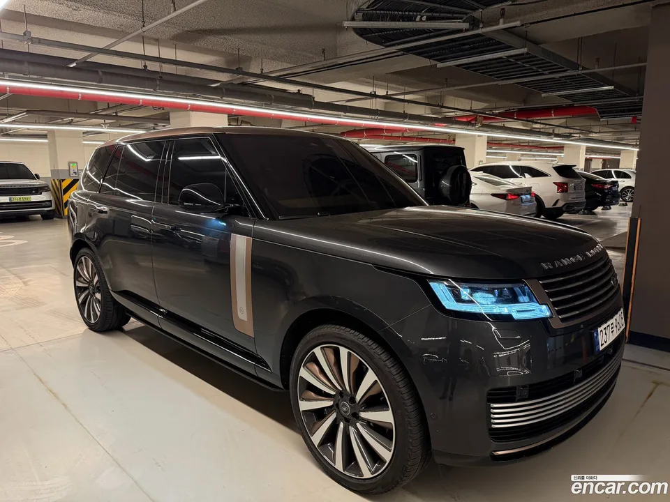 Land Rover Range Rover P530 SV LWB 2023 — миниатюра 2