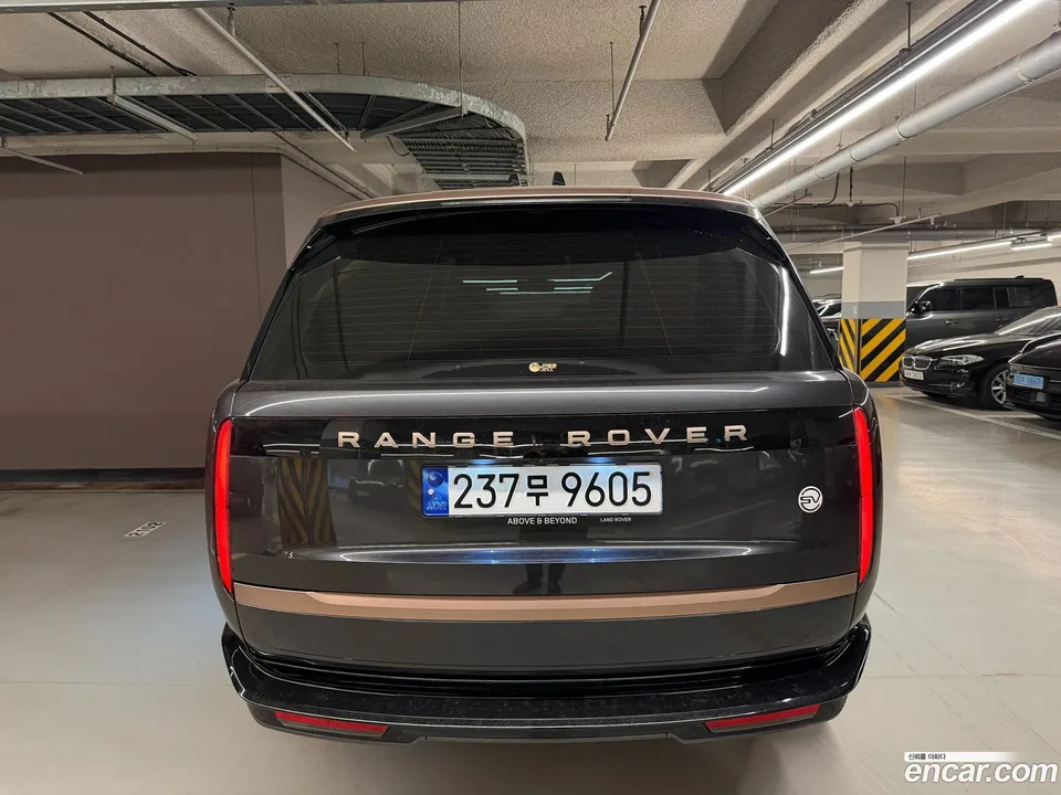 Land Rover Range Rover P530 SV LWB 2023 — миниатюра 5