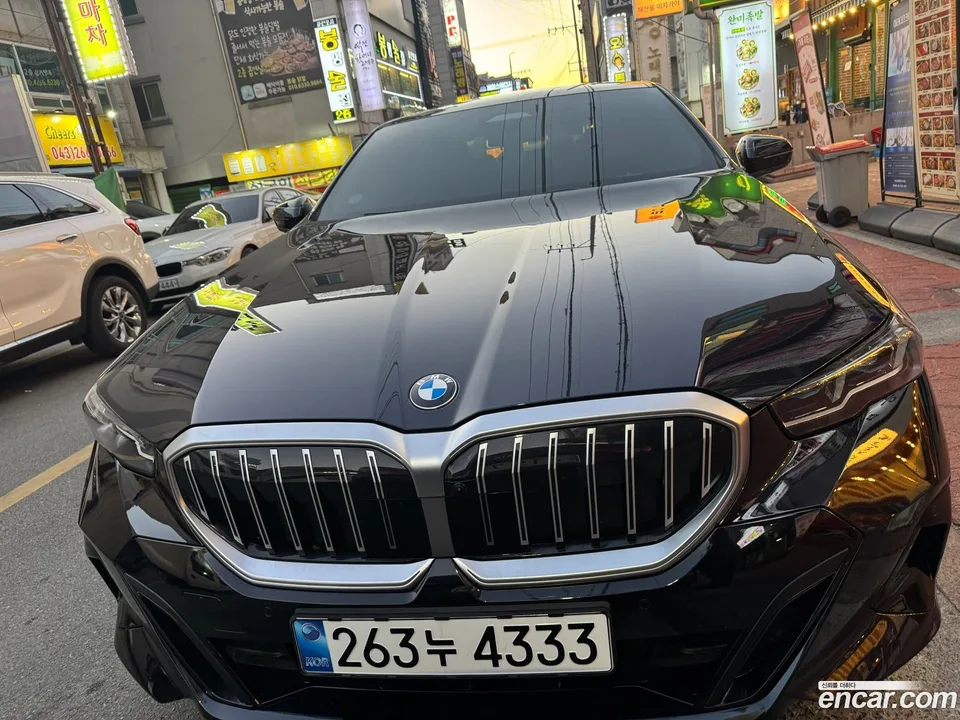BMW 5 Series 520i M 2025 — миниатюра 2