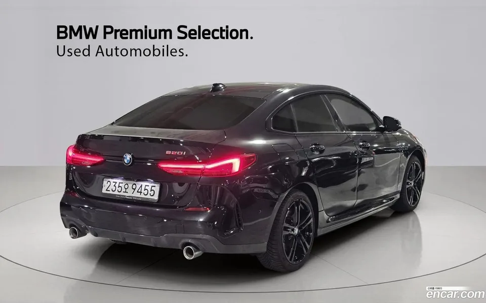 BMW 2 Series Gran Coupe 220i M 2024 — миниатюра 2