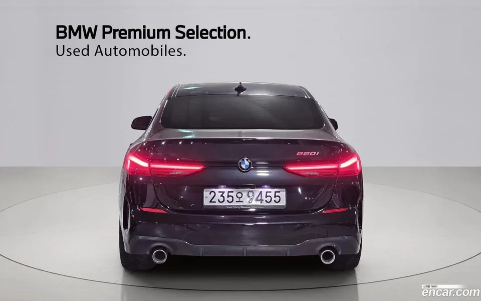 BMW 2 Series Gran Coupe 220i M 2024 — миниатюра 4
