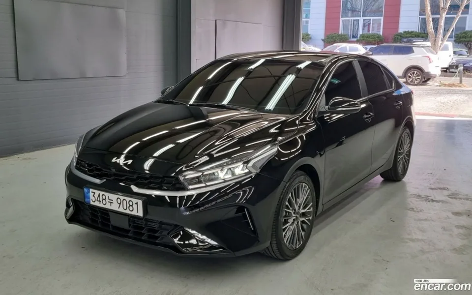 Kia K3 1.6 2022 — фото 1, купить с доставкой в Москву