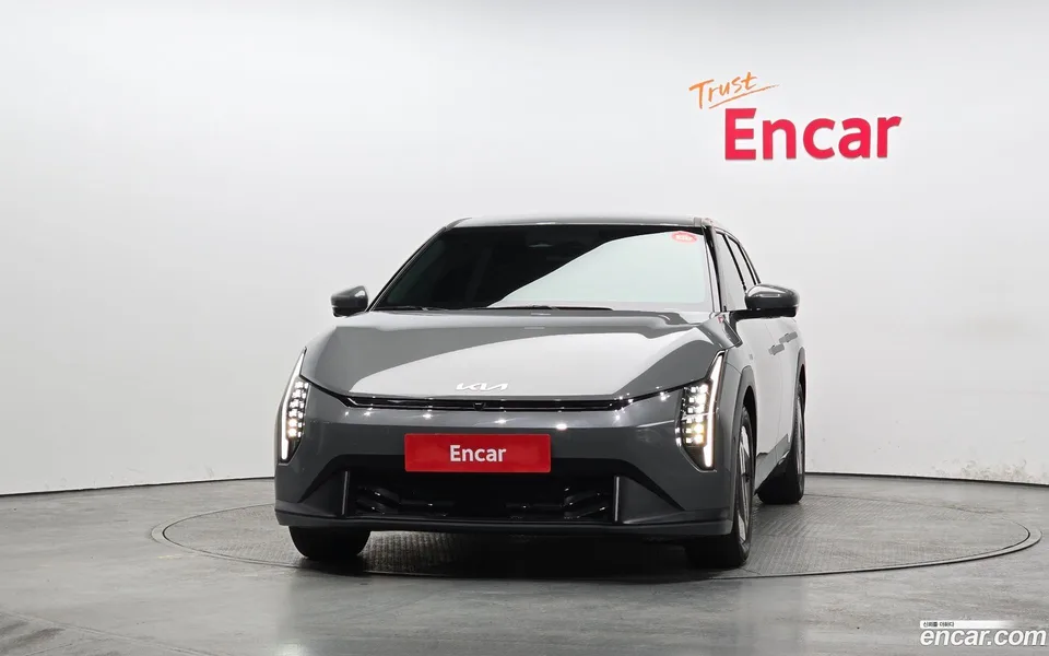 Kia EV4 2WD 2025 — миниатюра 3