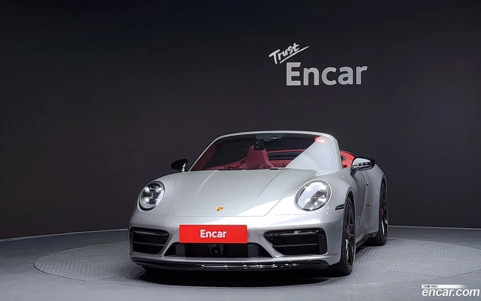 Porsche 911 (992) 4 GTS 2023 — миниатюра 3