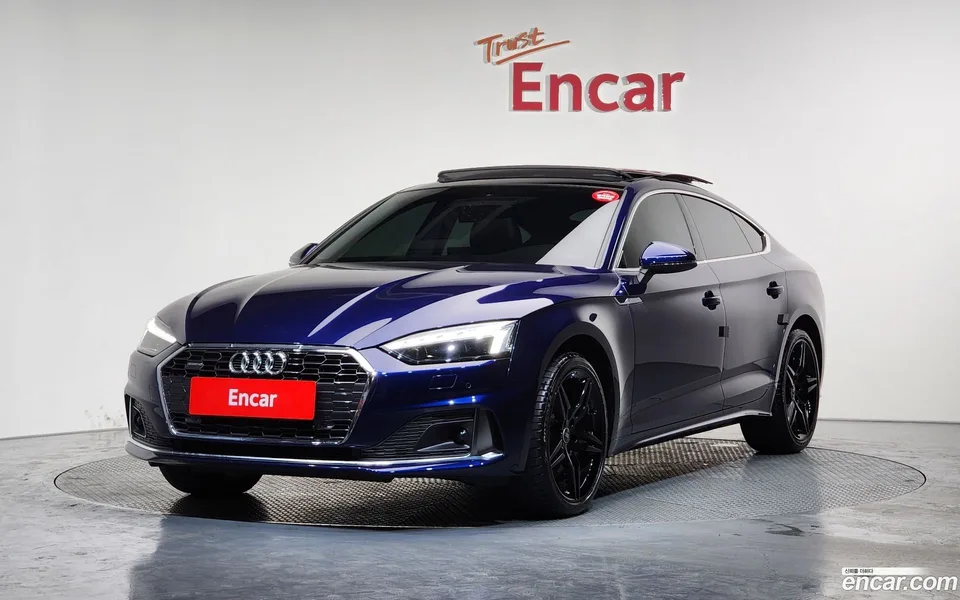 Audi A5 40 TFSI 2023 — фото 1, купить с доставкой в Москву