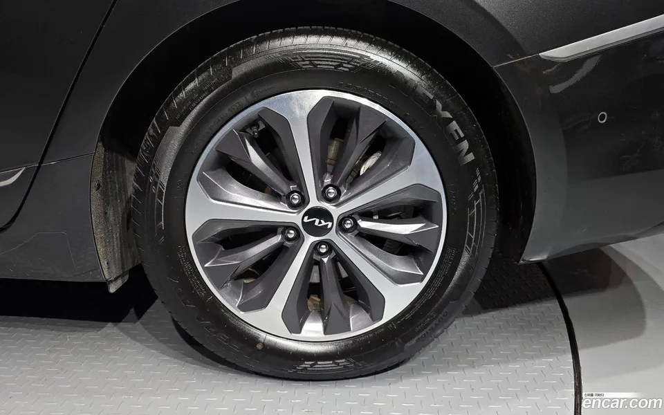 Kia K8 Hybrid 2022 — миниатюра 5