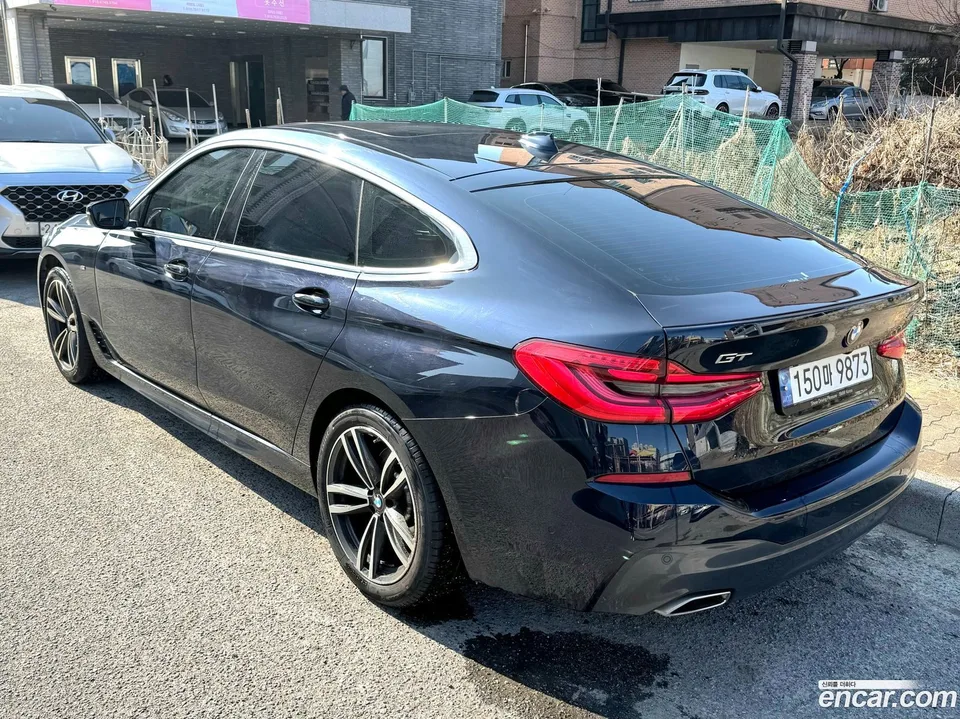 BMW 6 Series GT 620d M 2023 — миниатюра 4