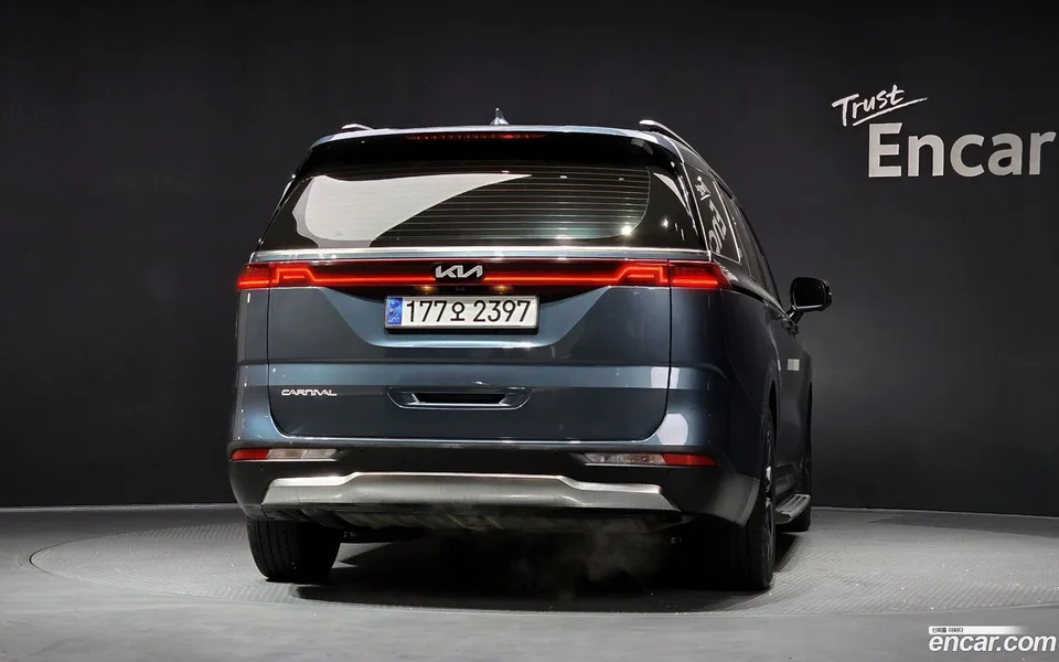 Kia Carnival 9 2023 — миниатюра 4