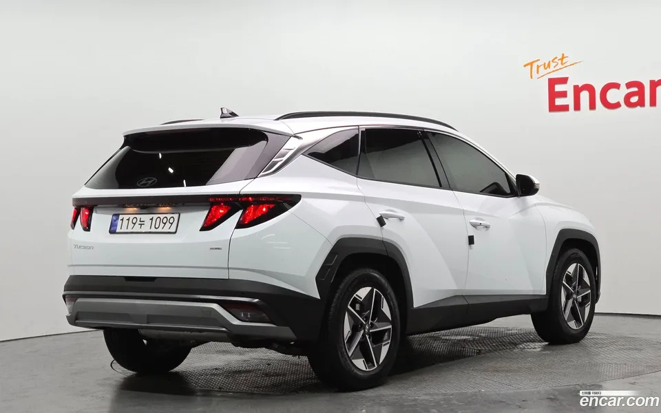 Hyundai Tucson Hybrid NX4 HEV 1.6 4WD 2025 — миниатюра 2